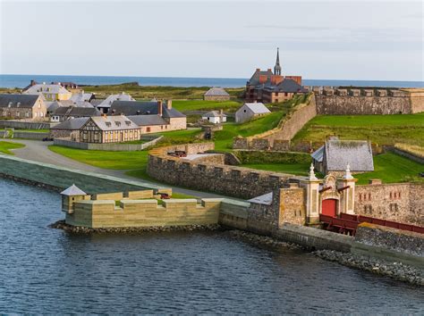 louisbourg nova scotia.